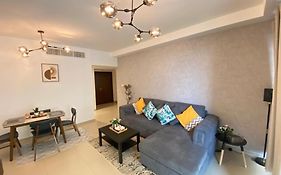 Beach Dream - A Luxury 1 Bedroom Apartment With Direct Beach Access