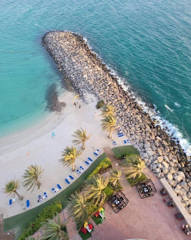 Beach Dream - A Luxury 1 Bedroom Apartment With Direct Beach Access Рас-эль-Хайма Экстерьер фото