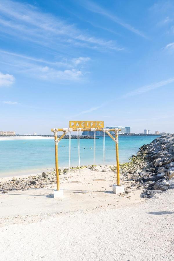 Beach Dream - A Luxury 1 Bedroom Apartment With Direct Beach Access Рас-эль-Хайма Экстерьер фото